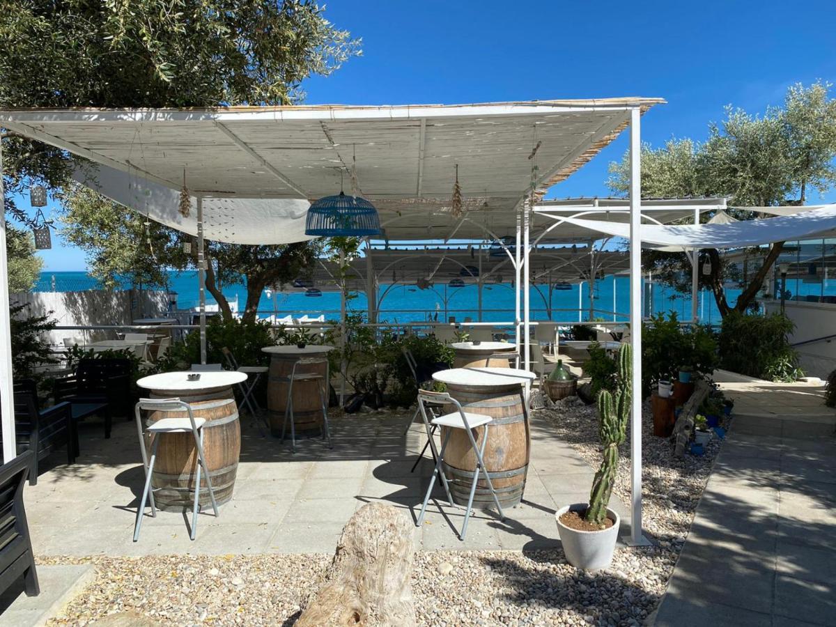 B&B Direttamente Sul Mare Da Antonino 마티나타 외부 사진