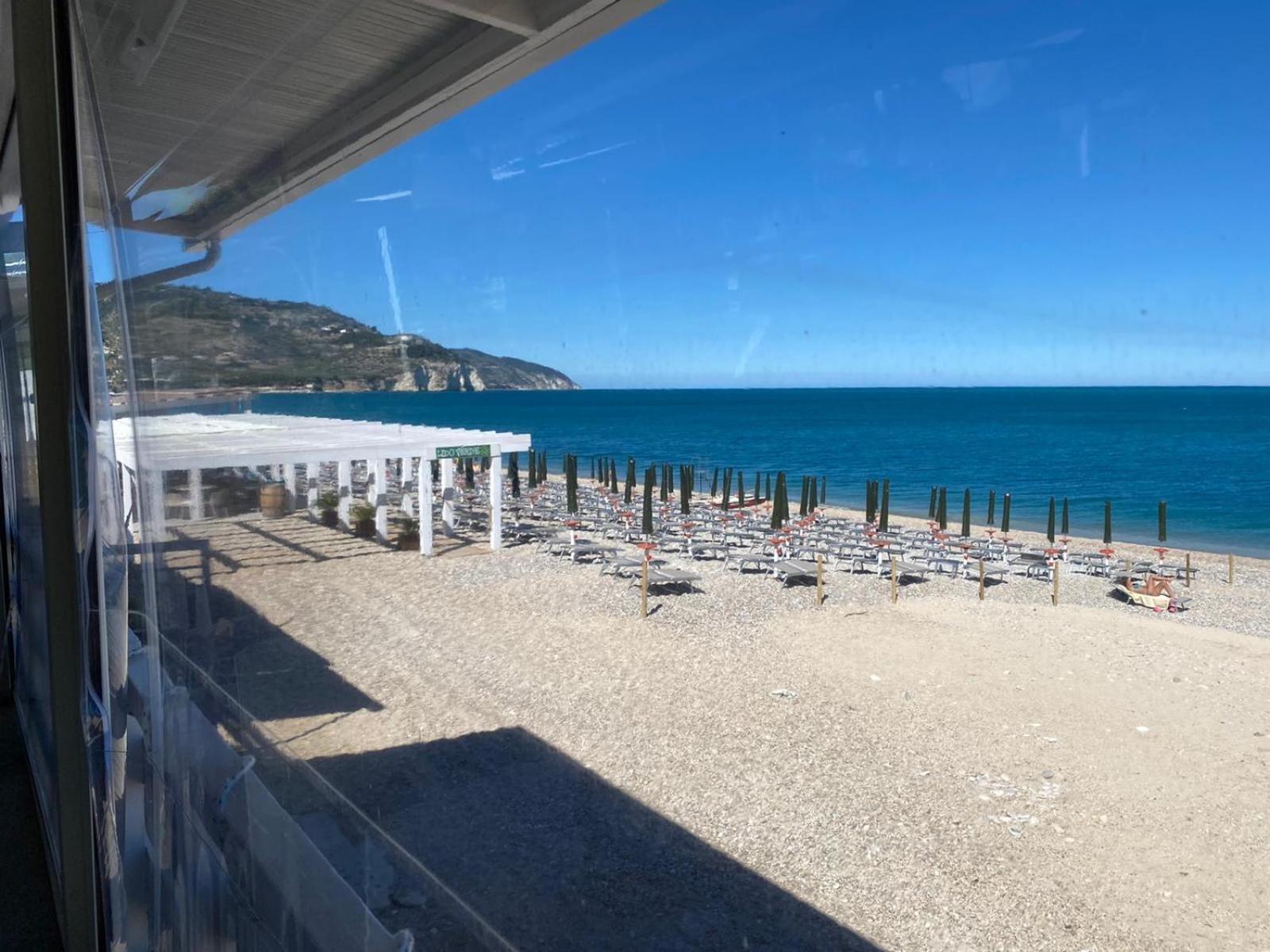 B&B Direttamente Sul Mare Da Antonino 마티나타 외부 사진